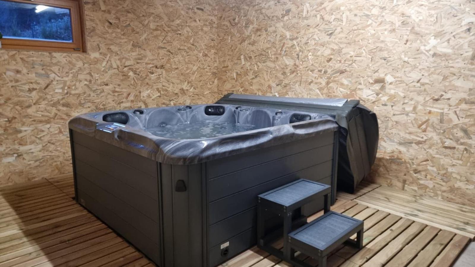 Villa Les Randogodilleurs Avec Jacuzzi A 2Kms Des Pistes Et 350M Du Theatre Du Peuple ! Bussang Exterior foto